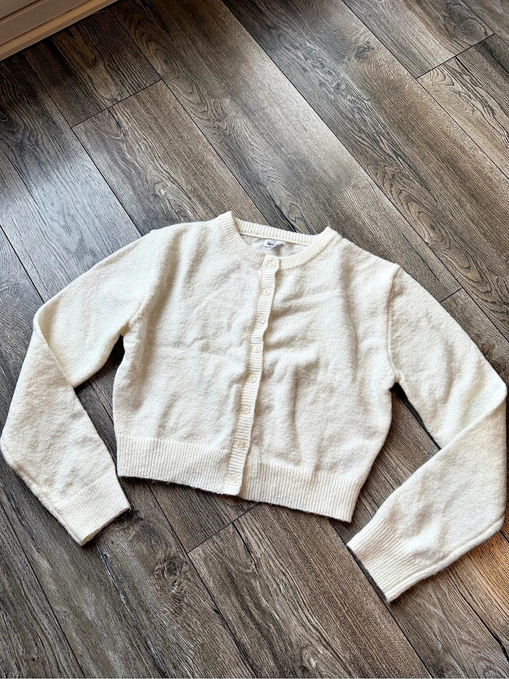 GARAGE Fuzzy Cardigan Button Front Cream XS